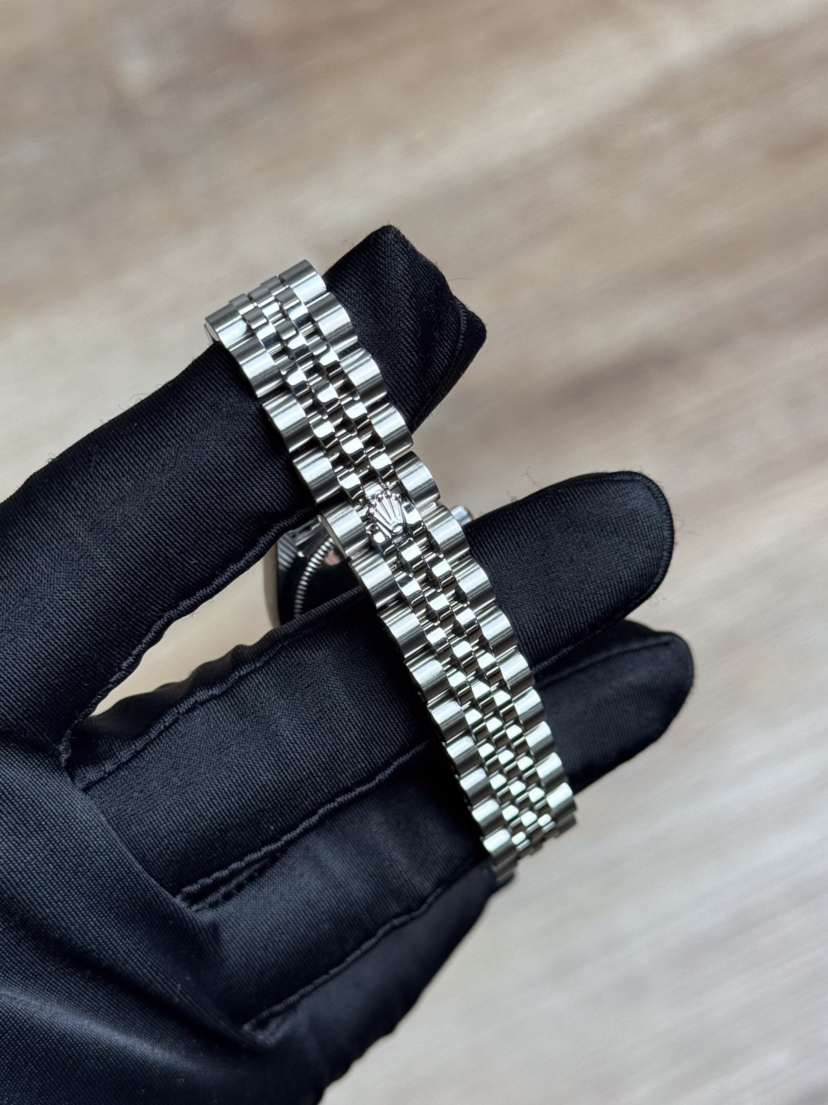 Rolex Datejust 26 MOP Pearl Roman Fluted Jubilee Preowned 2008 179174