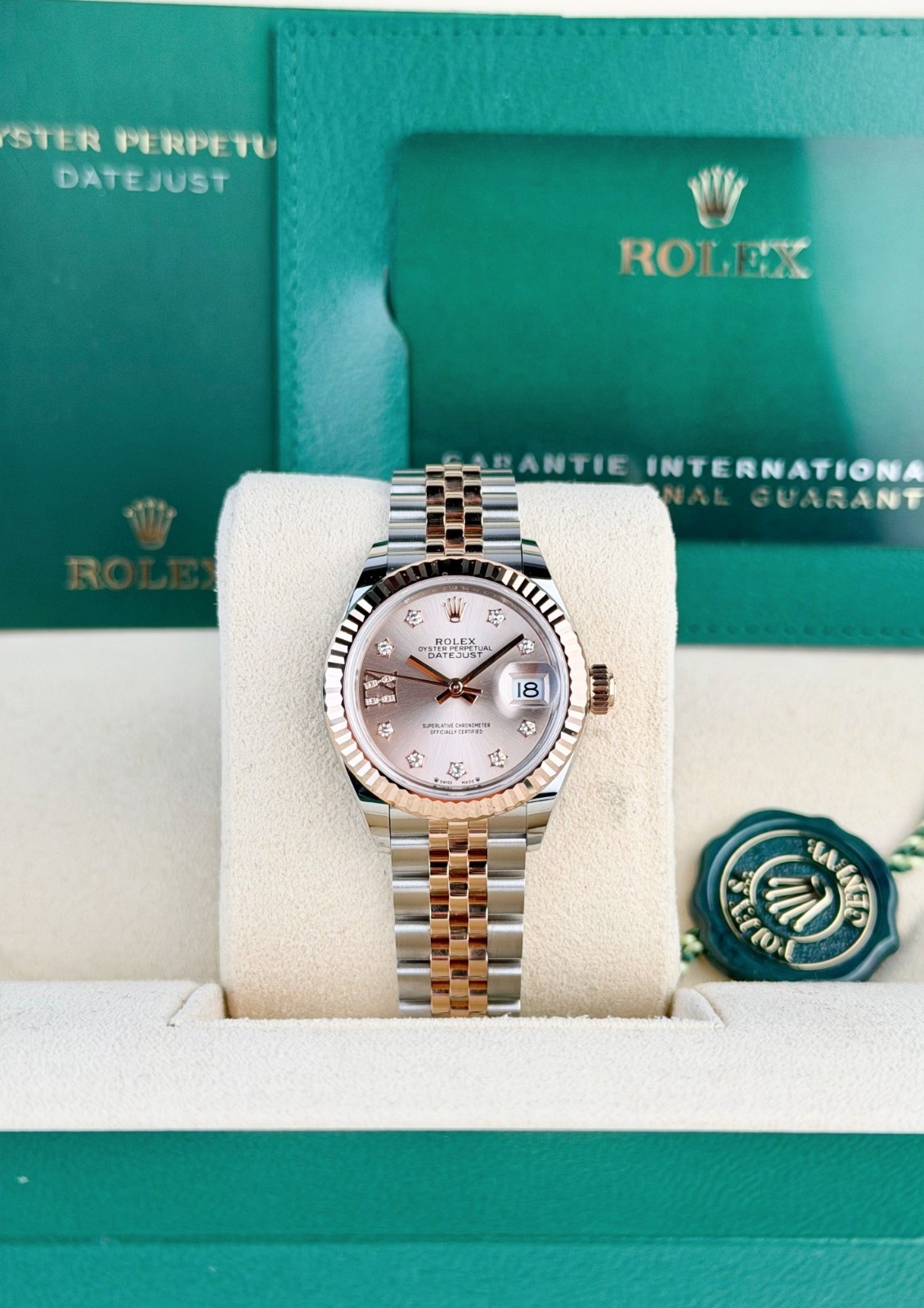 Rolex Datejust 28 Rose Star Diamond IX Fluted Jubilee 2026 Unworn 279171
