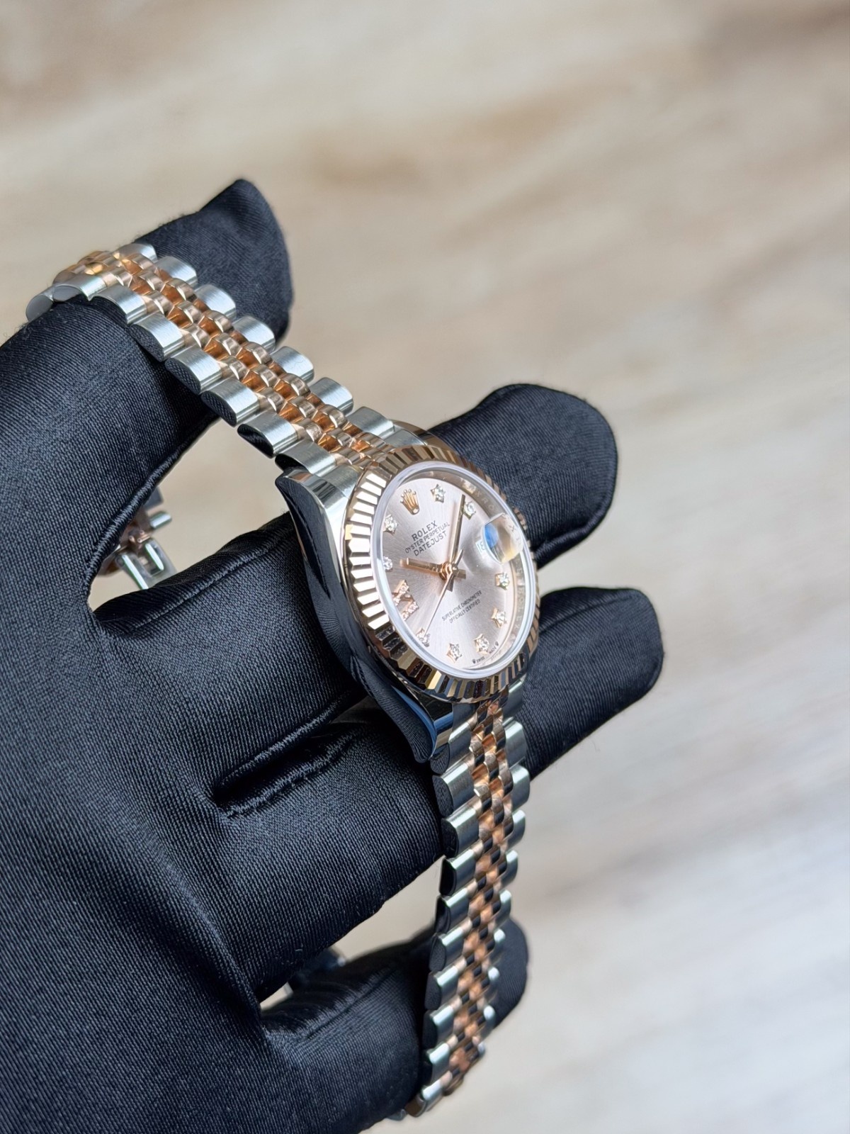 Rolex Datejust 28 Rose Star Diamond IX Fluted Jubilee 2026 Unworn 279171
