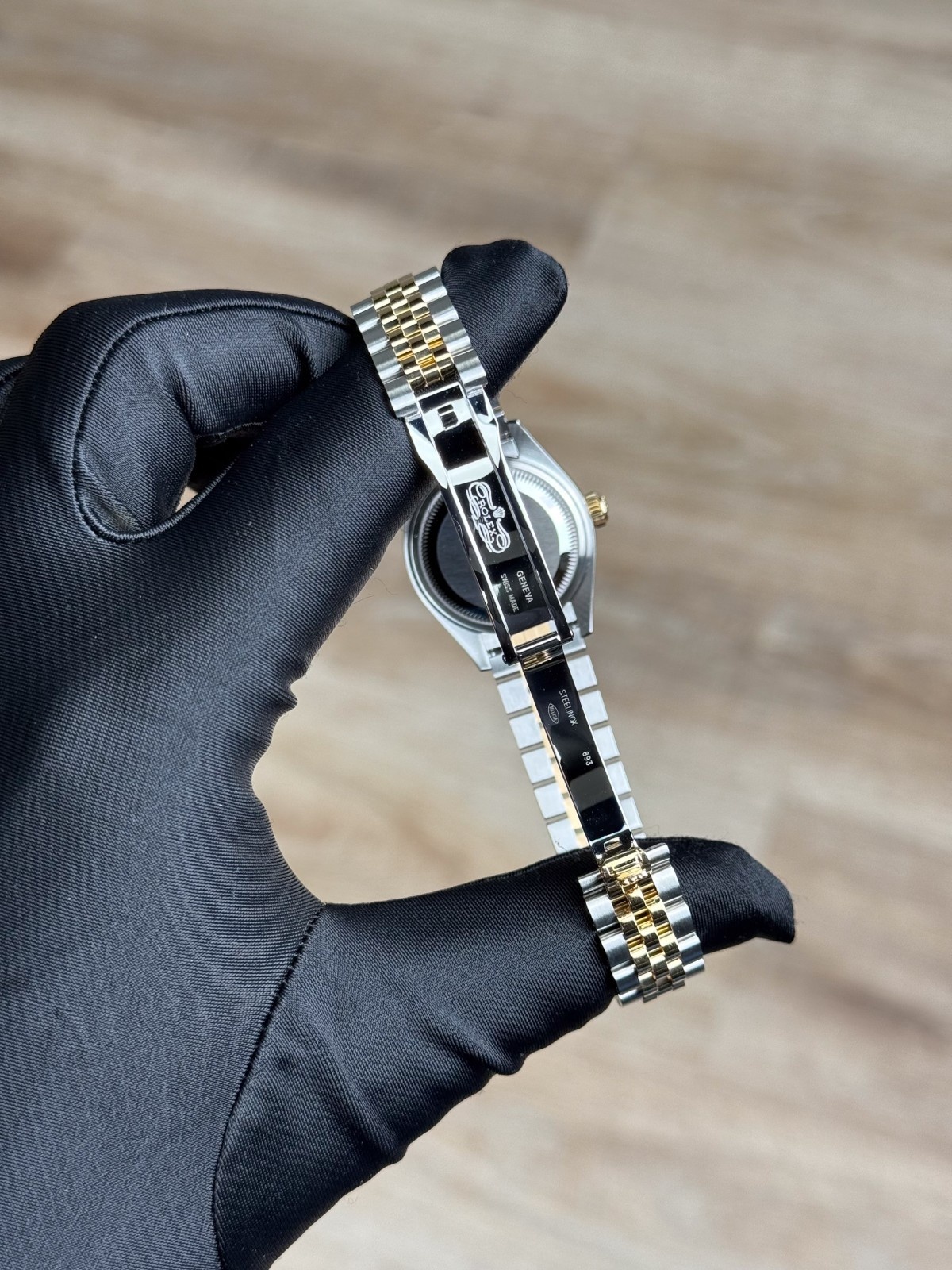 Rolex Datejust 28 Champagne Star Diamond IX Fluted Jubilee 2026 Unworn 279173
