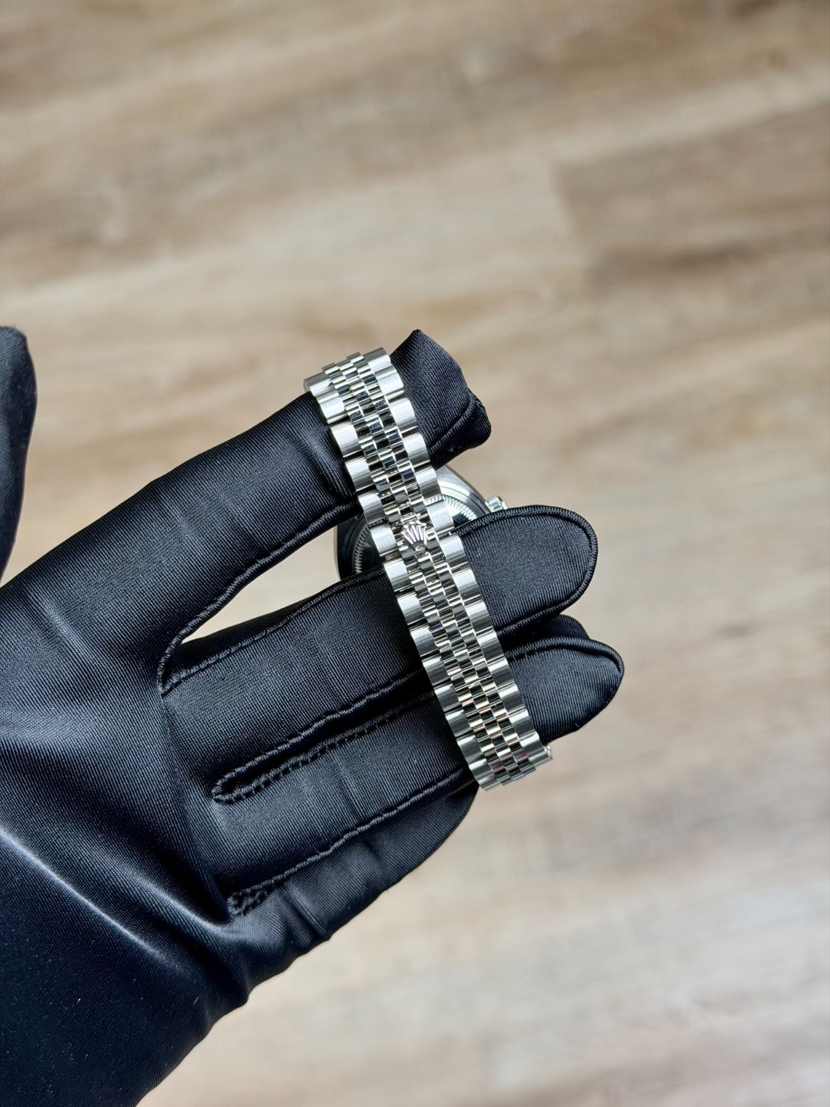 Rolex Datejust 28 Dark Grey Diamond Fluted Jubilee 2026 Unworn 279174