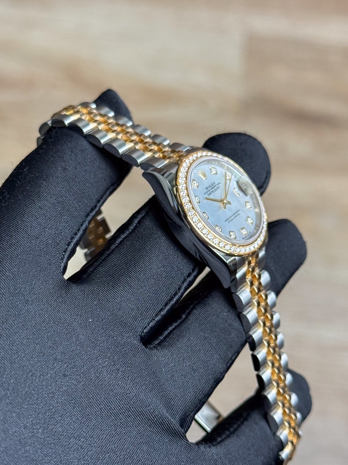 Rolex Datejust 28 MOP Pearl Diamond Jubilee 2025 Unworn 279383RBR
