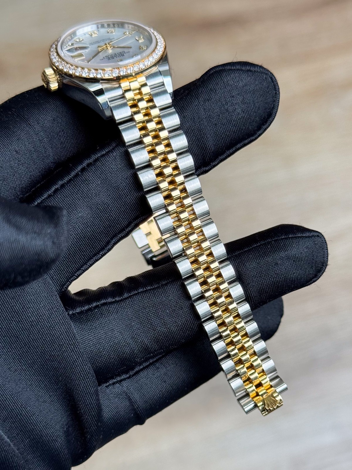 Rolex Datejust 28 MOP Pearl Diamond Jubilee 2025 Unworn 279383RBR
