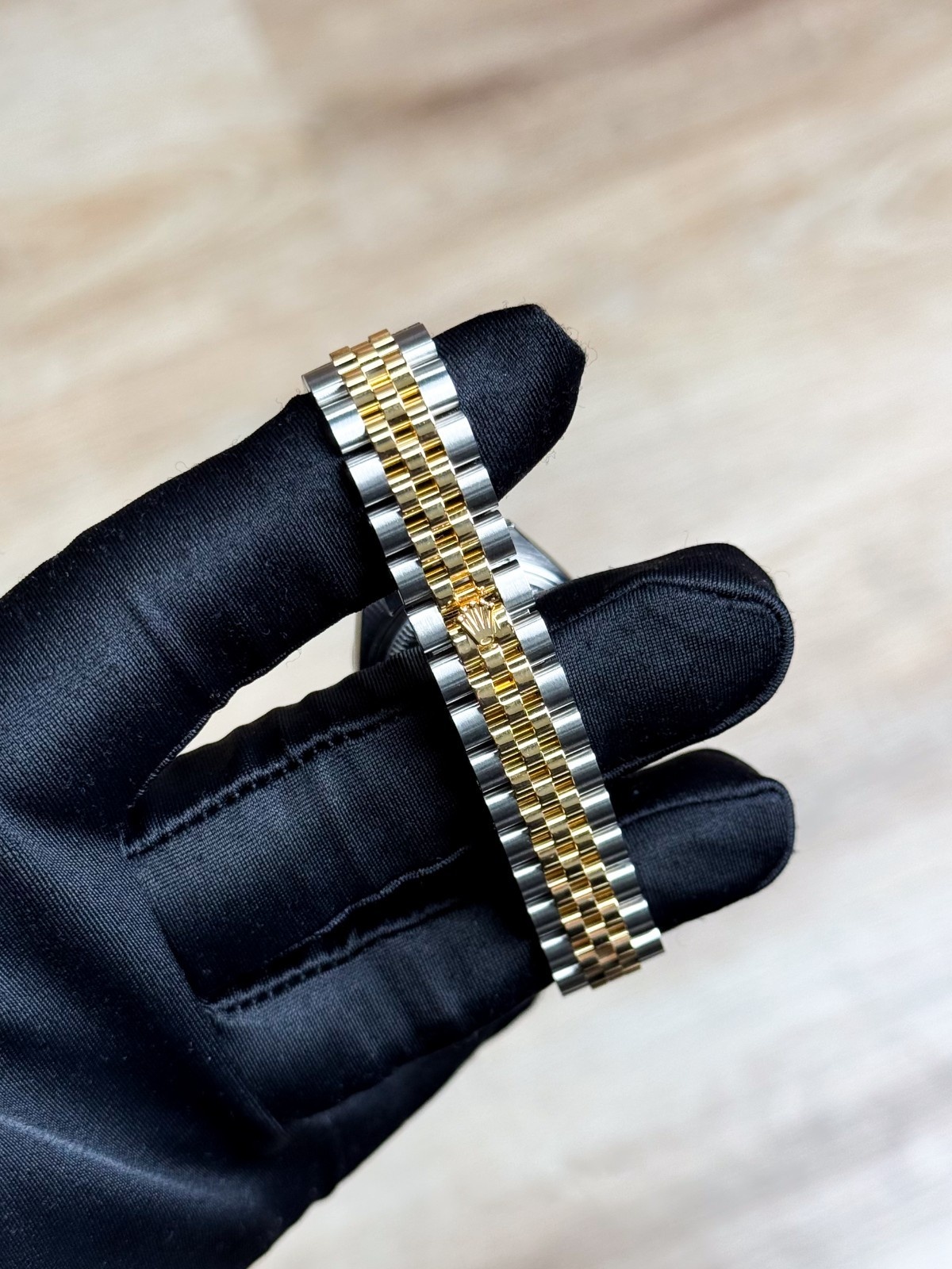 Rolex Datejust 28 MOP Pearl Diamond Jubilee 2025 Unworn 279383RBR