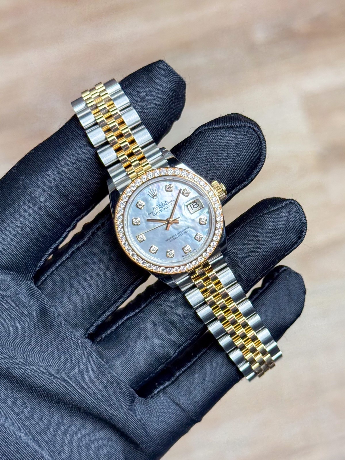 Rolex Datejust 28 MOP Pearl Diamond Jubilee 2025 Unworn 279383RBR