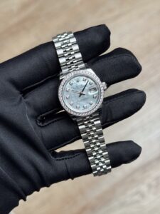 Rolex Datejust 28 MOP Pearl Diamond Jubilee 2025 Unworn 279384RBR
