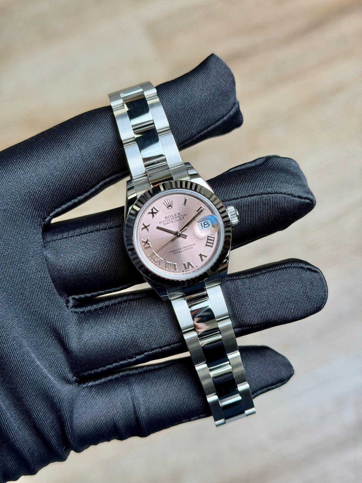 Rolex Datejust 28 Pink Roman Fluted Oyster 2026 Unworn 279174