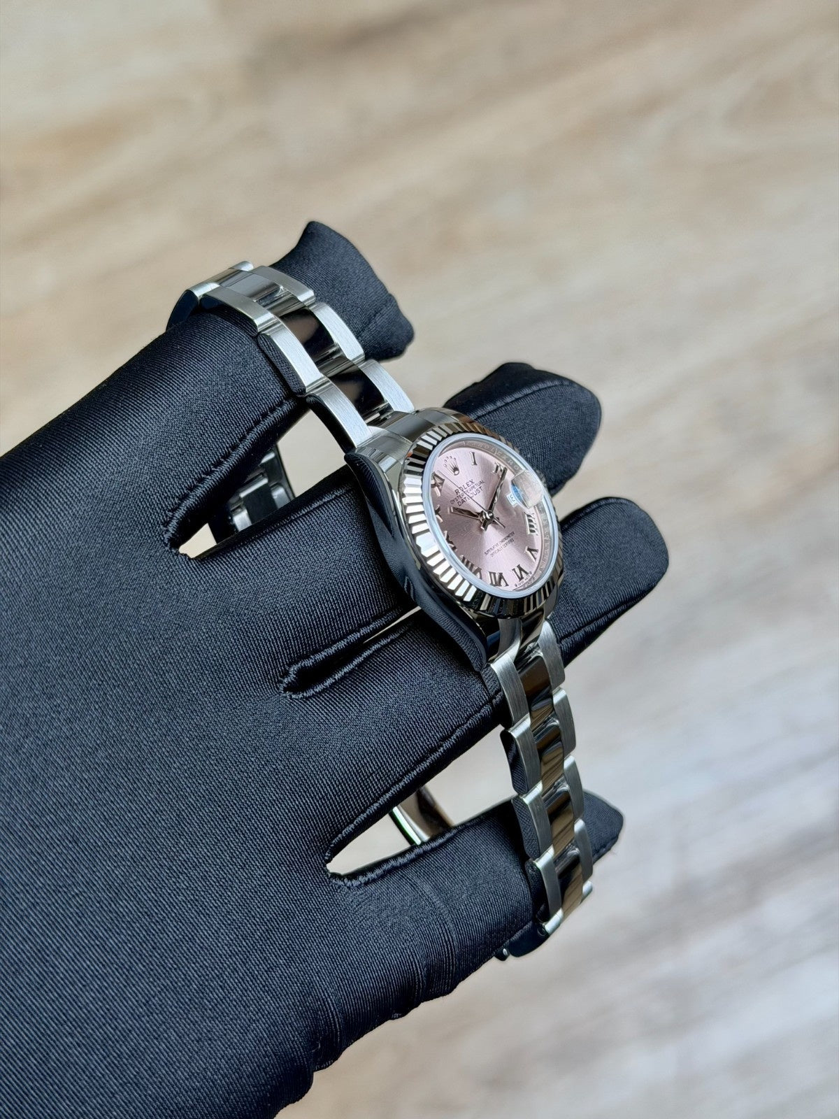 Rolex Datejust 28 Pink Roman Fluted Oyster 2026 Unworn 279174