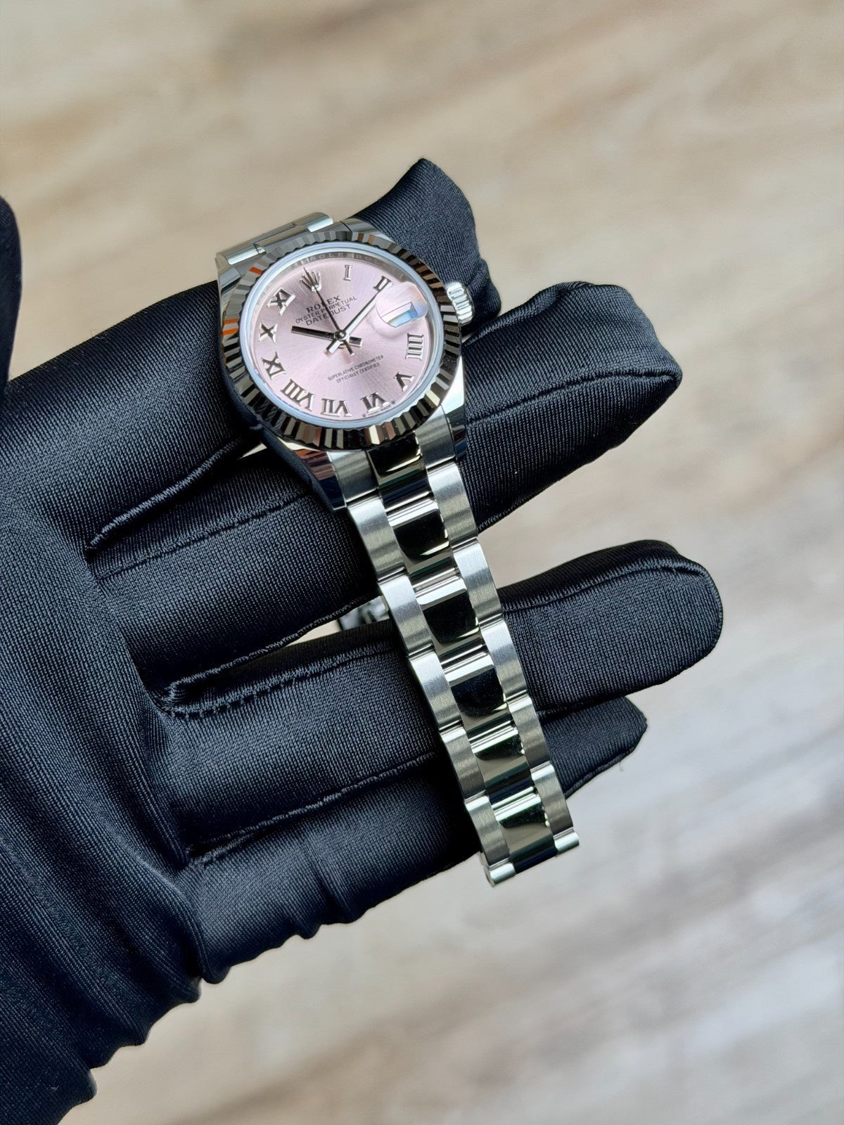 Rolex Datejust 28 Pink Roman Fluted Oyster 2026 Unworn 279174