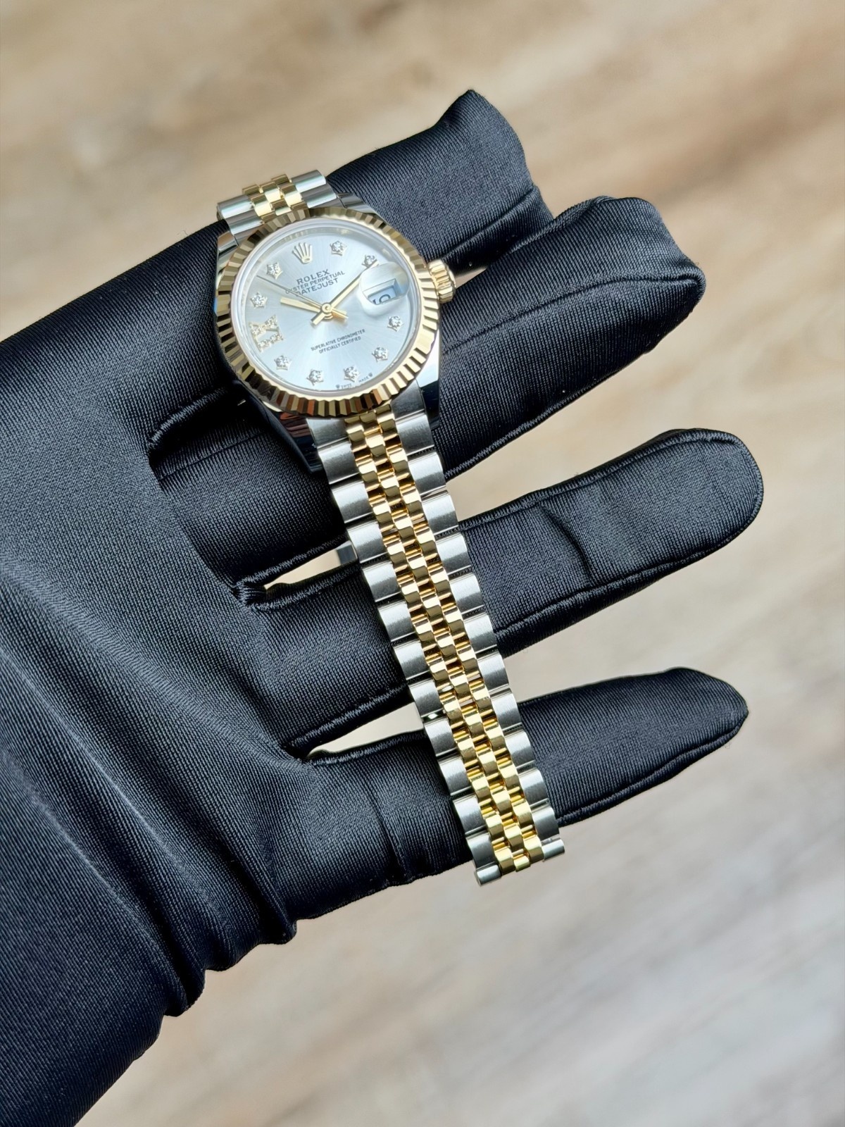 Rolex Datejust 28 Silver Star Diamond IX Fluted Jubilee 2026 Unworn 279173