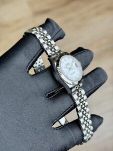 Rolex Datejust 28 White Roman Fluted Jubilee Preowned 2019 279174