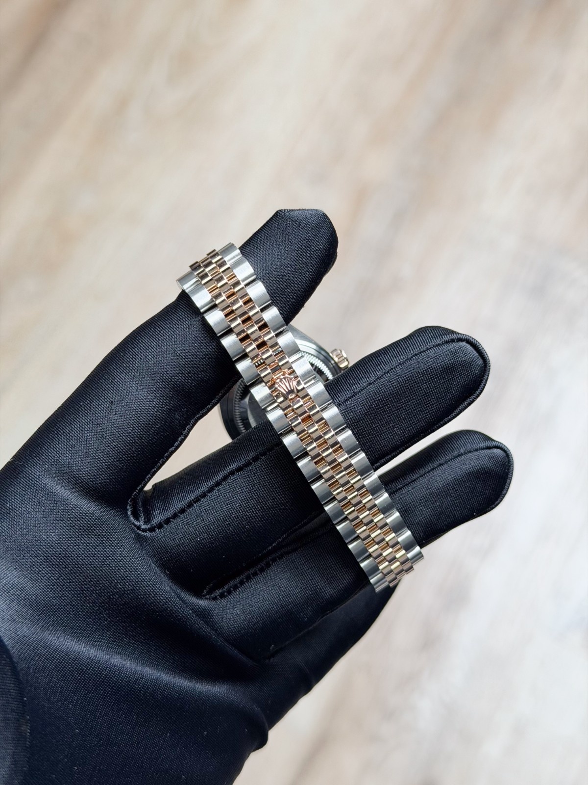 Rolex Datejust 28 MOP Pearl Diamond Fluted Jubilee Preowned 2017 279171