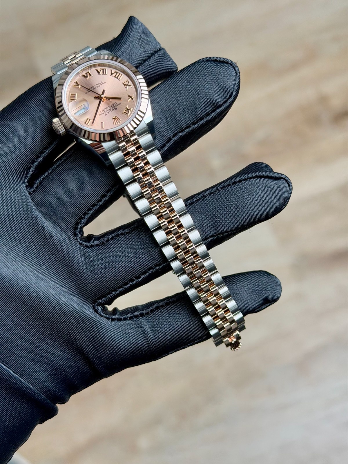 Rolex Datejust 28 Rose Roman Fluted Jubilee 2026 Unworn 279171