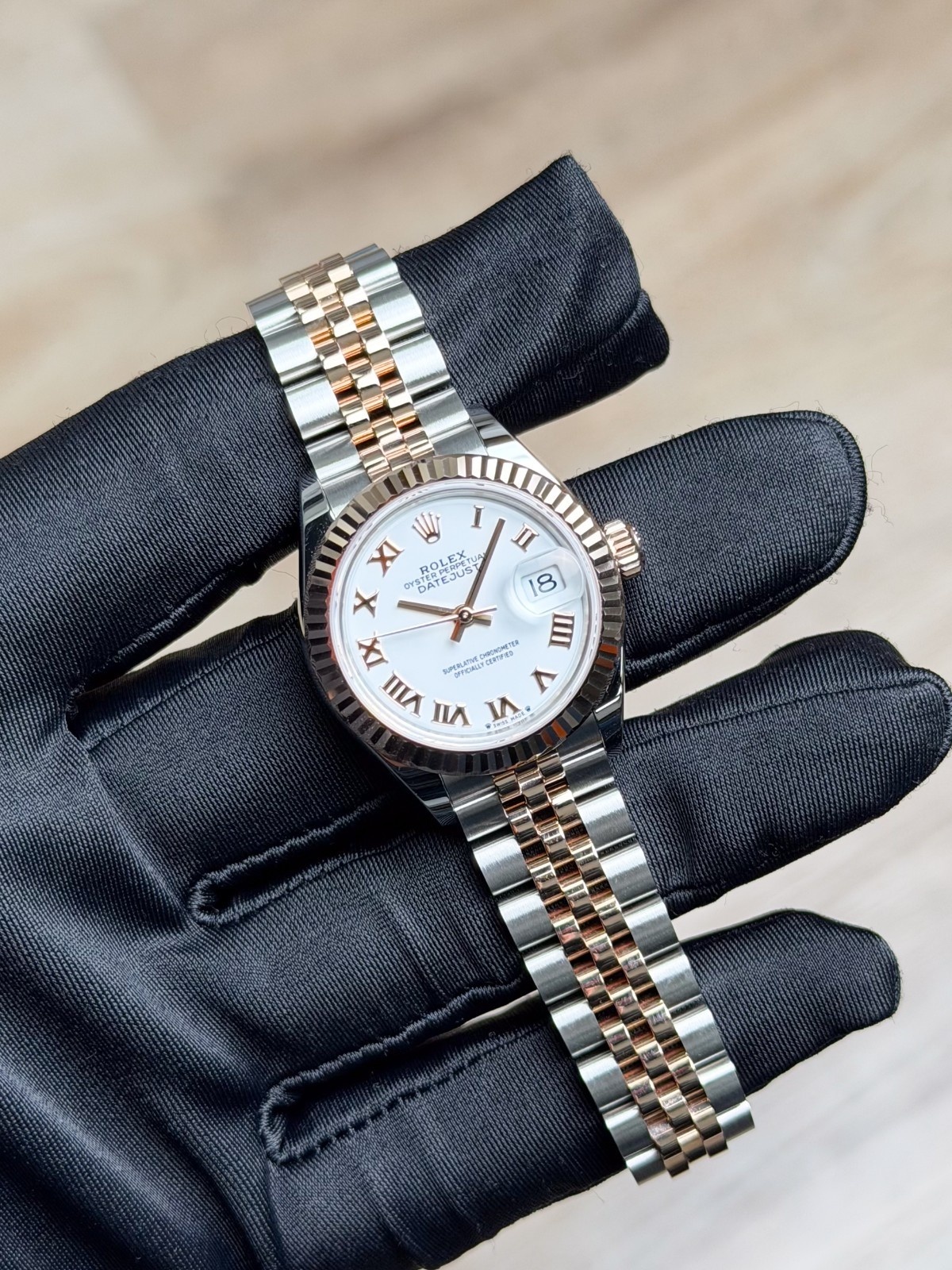 Rolex Datejust 28 White Roman Fluted Jubilee 2026 Unworn 279171