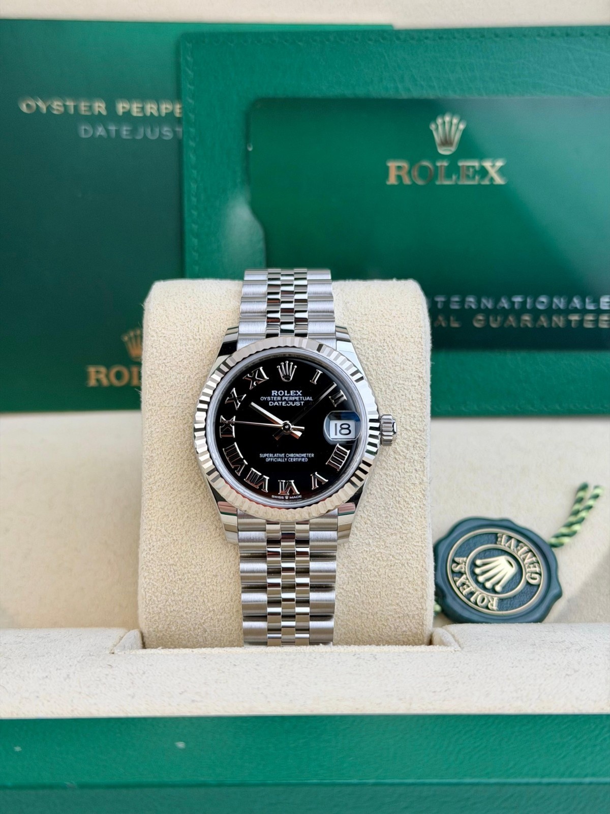 Rolex Datejust 31 Black Roman Fluted Jubilee 2026 Unworn 278274
