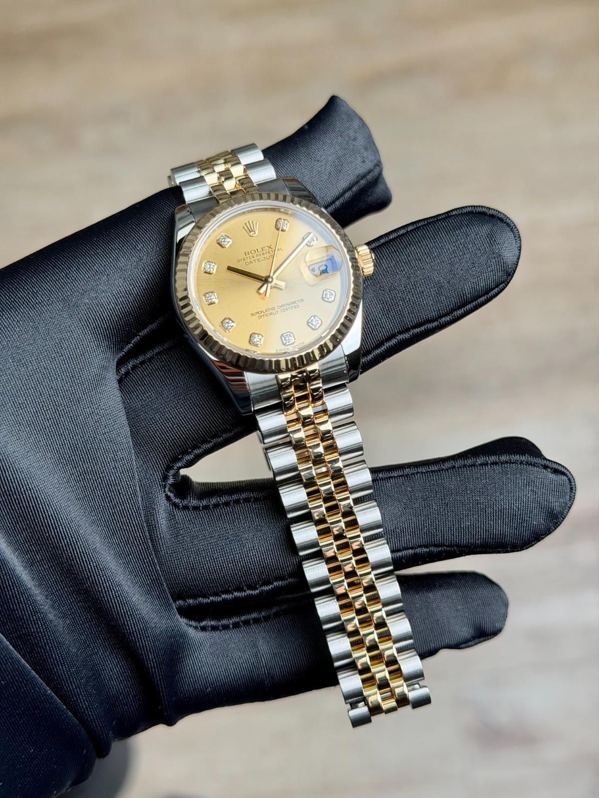 Rolex Datejust 31 Champagne Diamond Fluted Jubilee Preowned 2018 178273