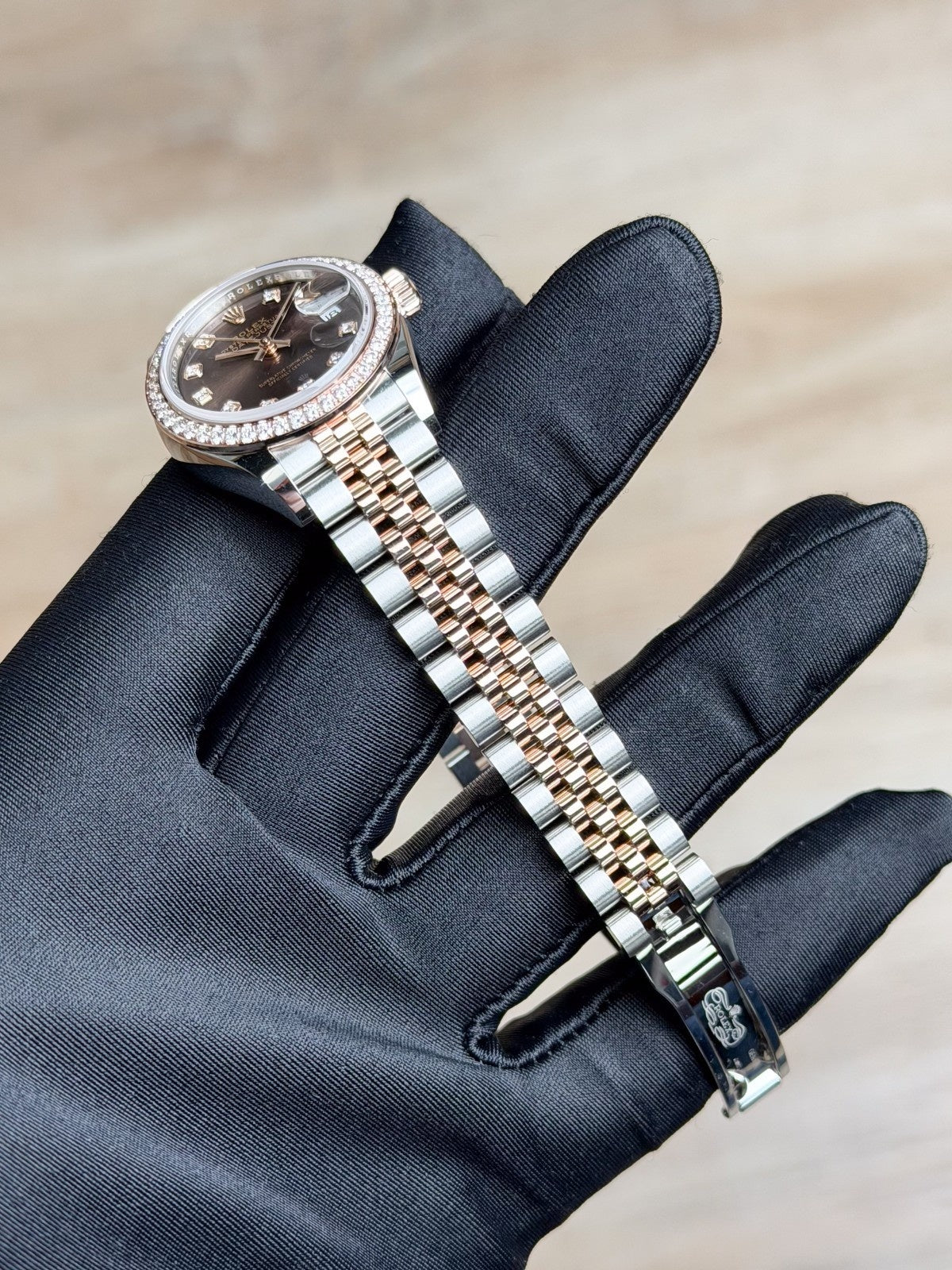 Rolex Datejust 28 Chocolate Diamond Bezel Jubilee 2026 Unworn 279381RBR