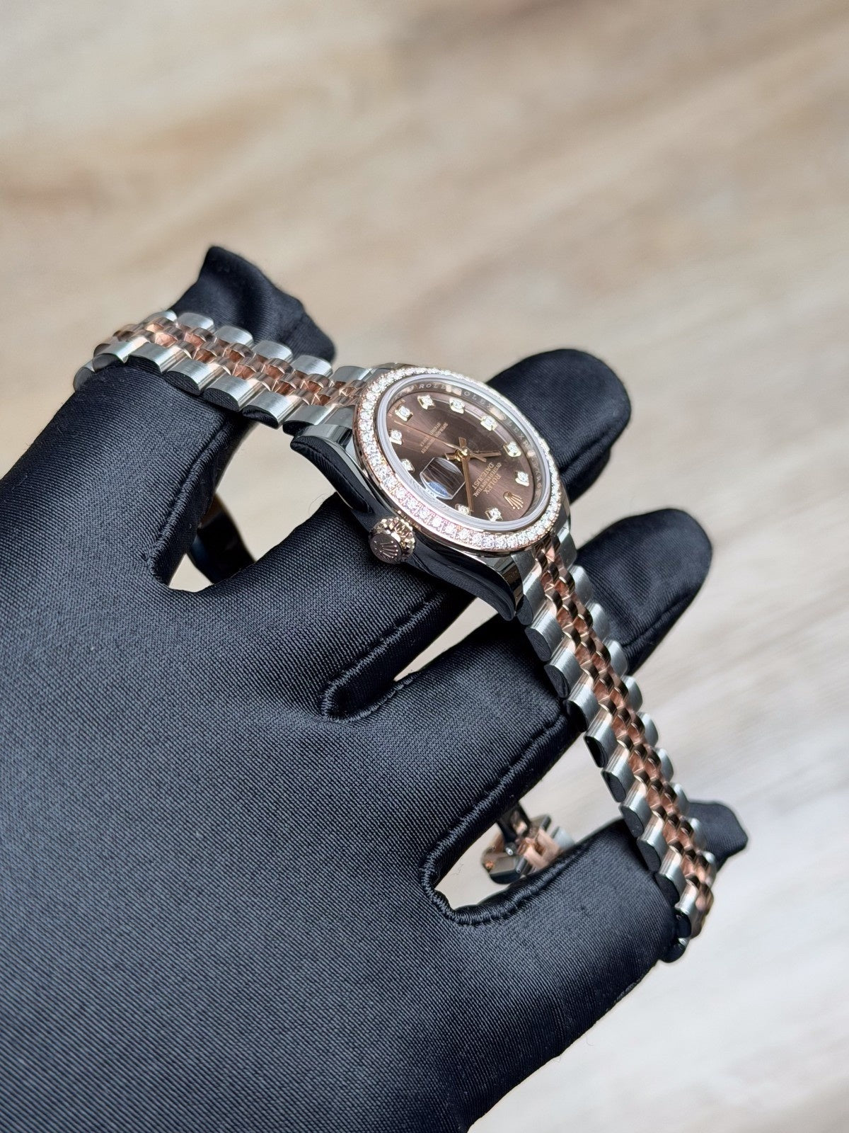 Rolex Datejust 28 Chocolate Diamond Bezel Jubilee 2026 Unworn 279381RBR