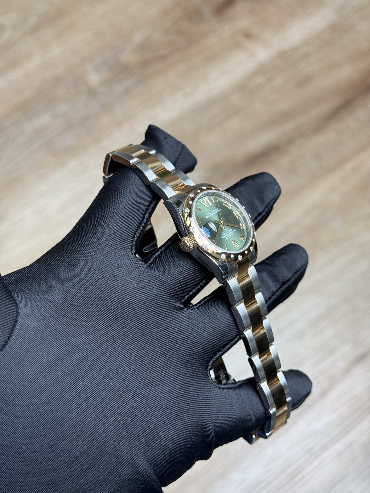 Rolex Datejust 31 Green Roman VI Diamond Domed Oyster Preowned 2010 178343RBR