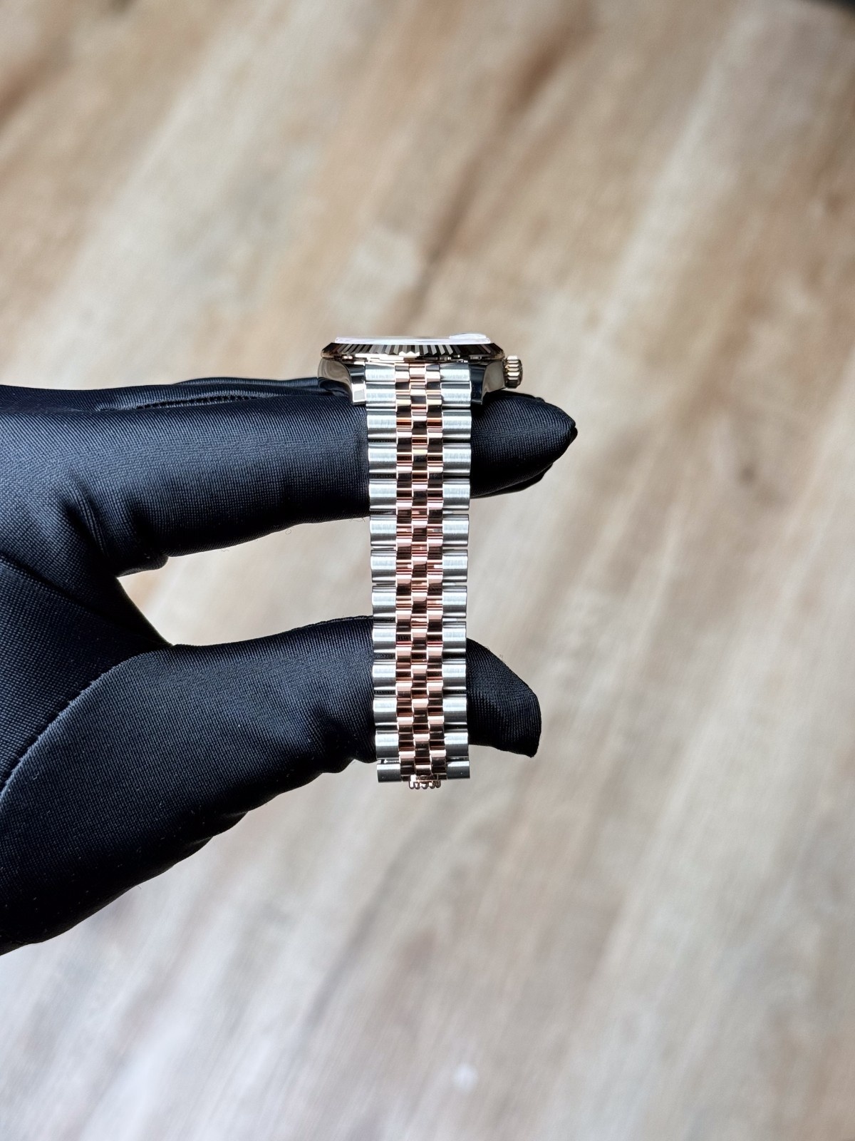 Rolex Datejust 31 MOP Pearl Diamond Fluted Jubilee 2026 Unworn 278271