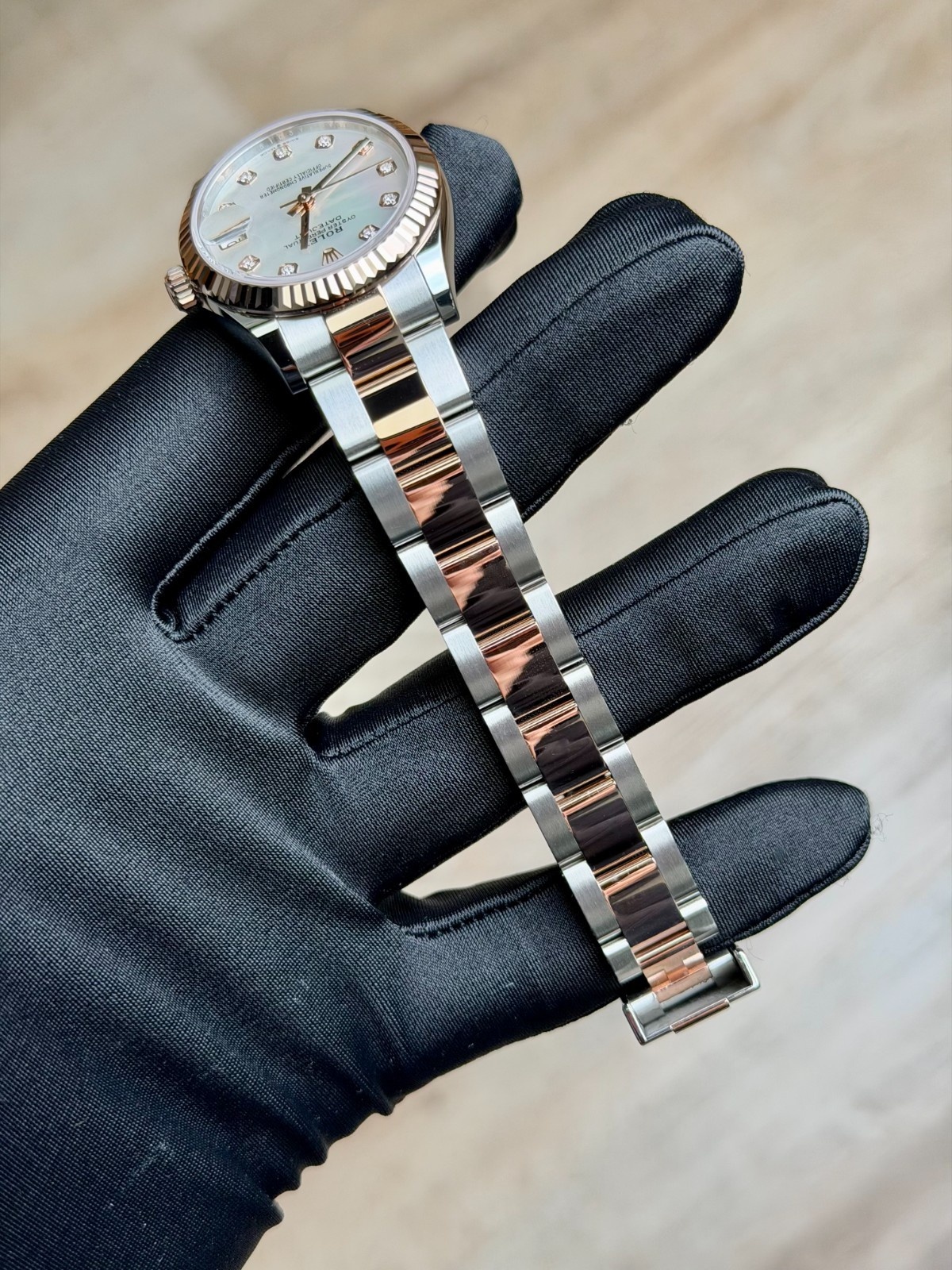 Rolex Datejust 31 MOP Pearl Diamond Fluted Oyster 2026 Unworn 278271