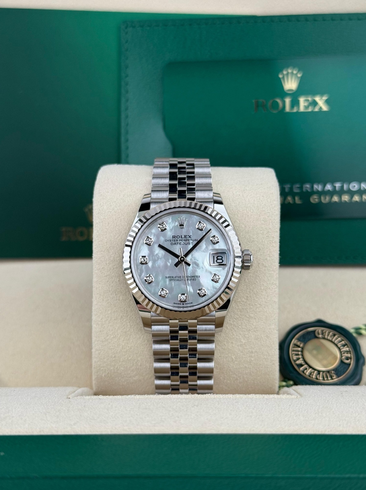 Rolex Datejust 31 MOP Pearl Diamond Fluted Jubilee 2026 Unworn 278274