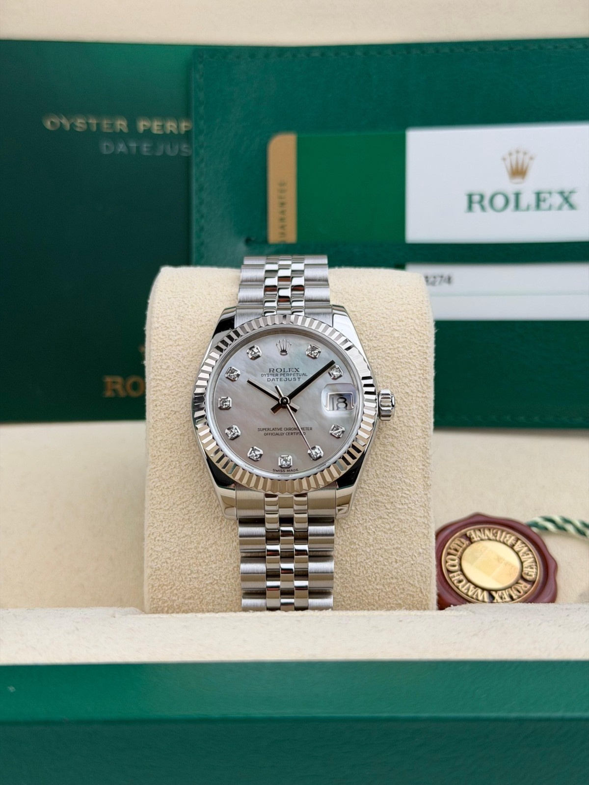 Rolex Datejust 31 MOP Pearl Diamond Fluted Jubilee Preowned 2017 178274