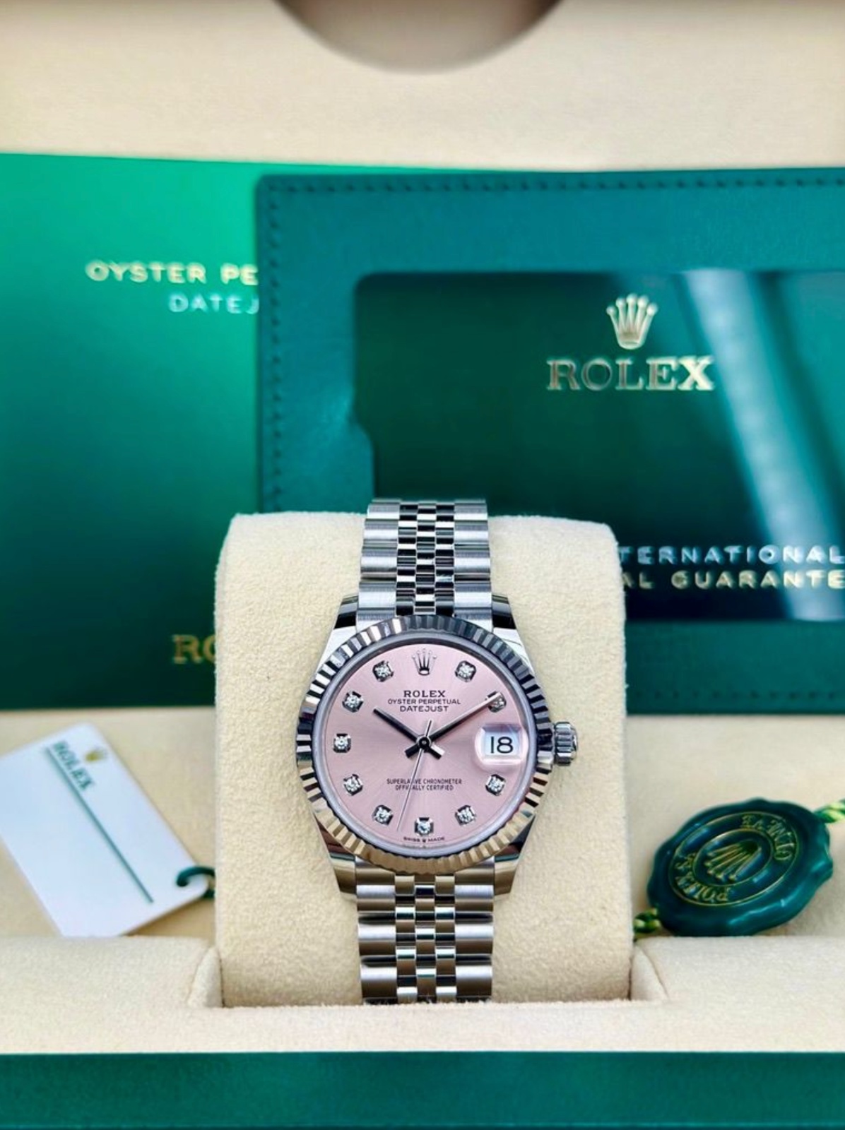 Rolex Datejust 31 Pink Diamond Fluted Jubilee 2026 Unworn 278274