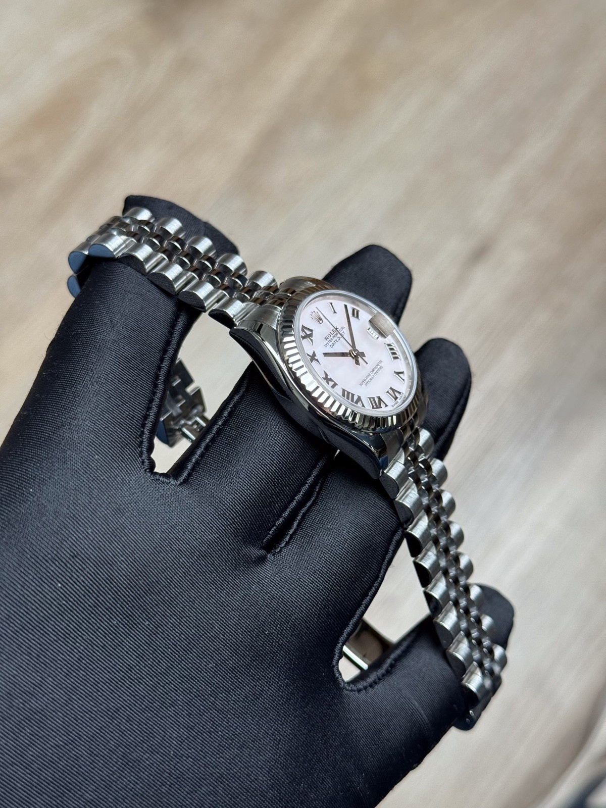 Rolex Datejust 31 Pink MOP Pearl Roman Fluted Jubilee Preowned 2014 178274