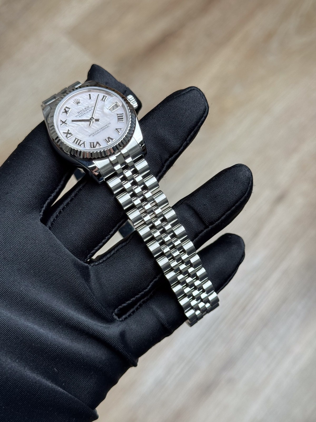 Rolex Datejust 31 Pink MOP Pearl Roman Fluted Jubilee Preowned 2014 178274