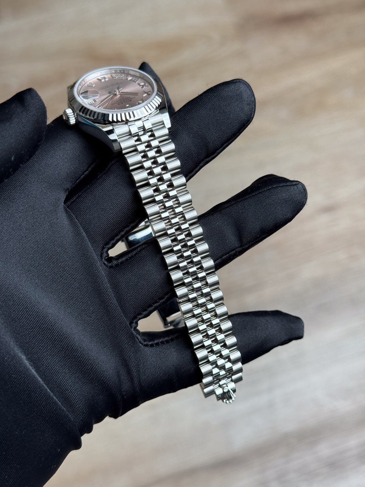 Rolex Datejust 31 Pink Roman Fluted Jubilee 2026 Unworn 278274