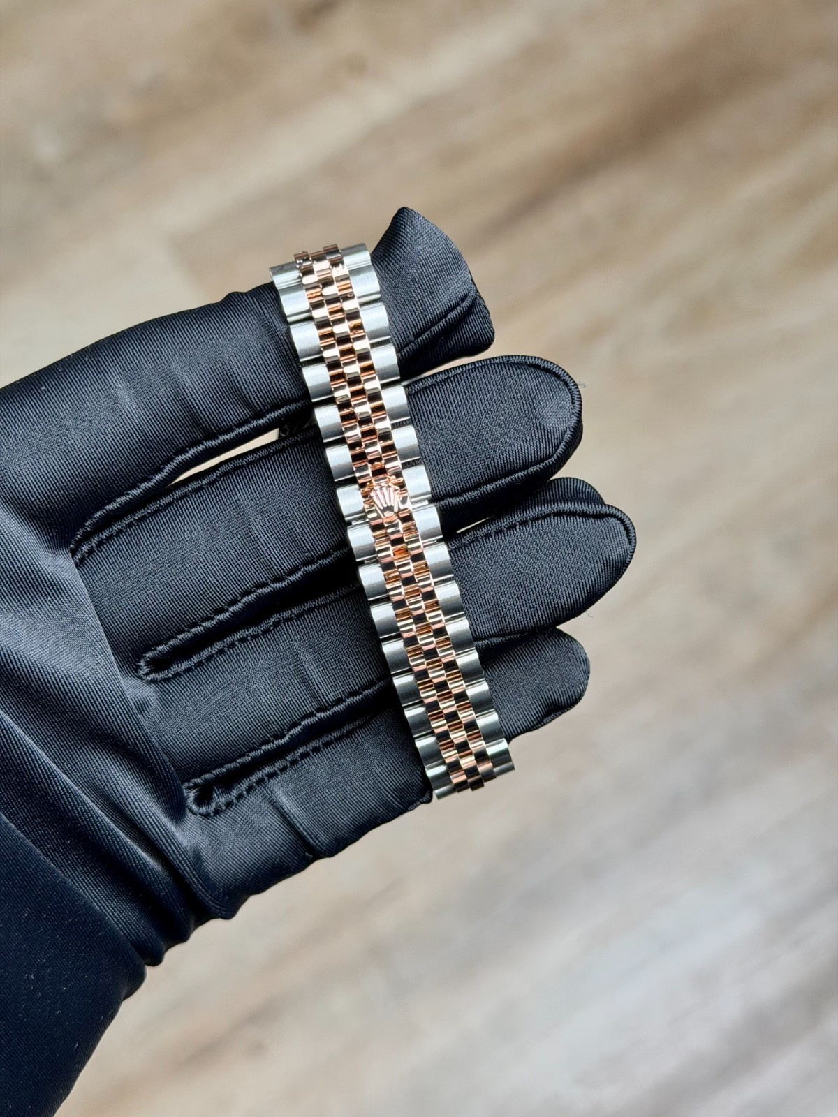 Rolex Datejust 28 Rose Diamond Star IX Dial Jubilee 2026 Unworn 279381RBR