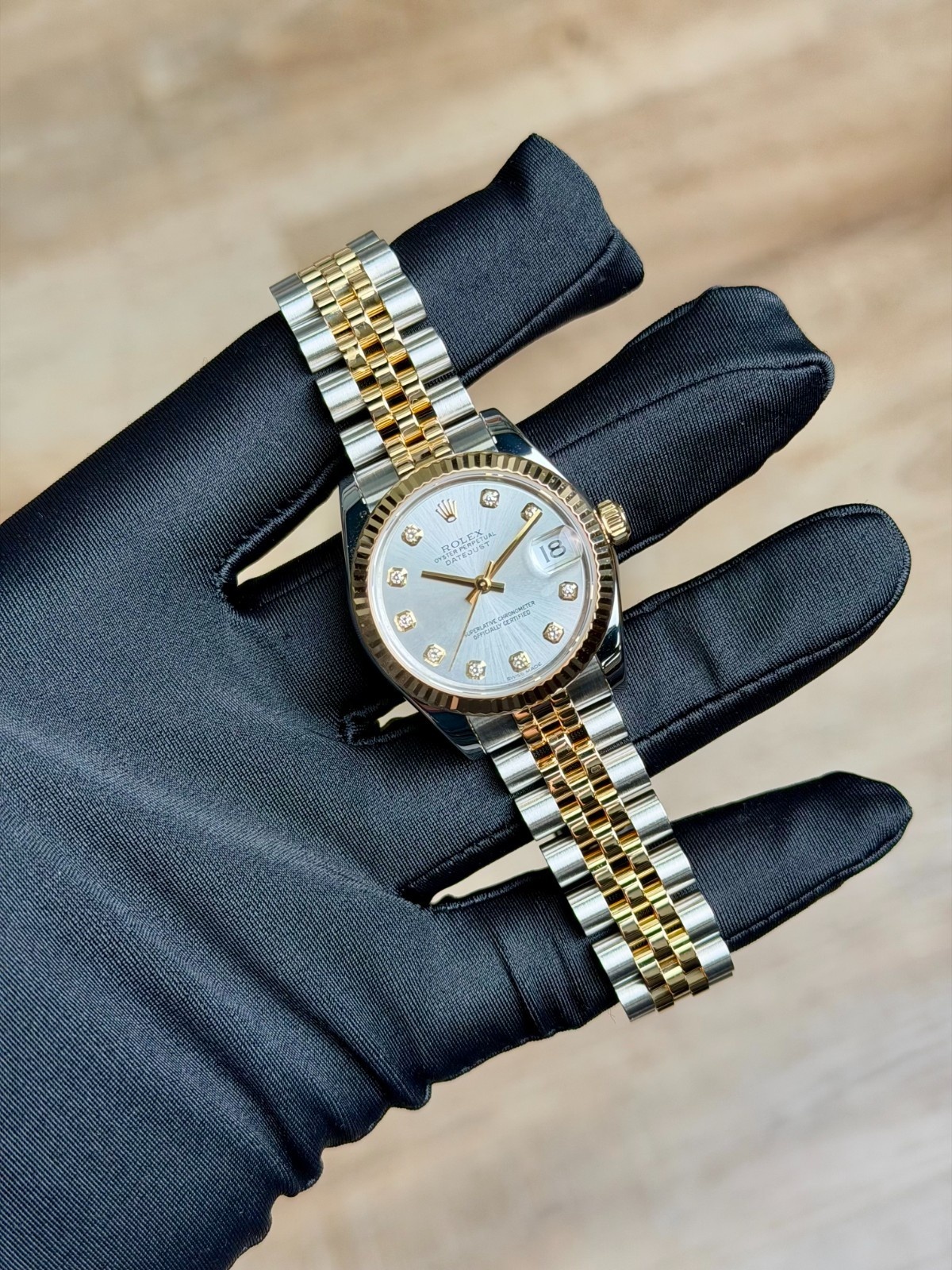Rolex Datejust 31 Silver Diamond Fluted Jubilee Preowned 2015 178273