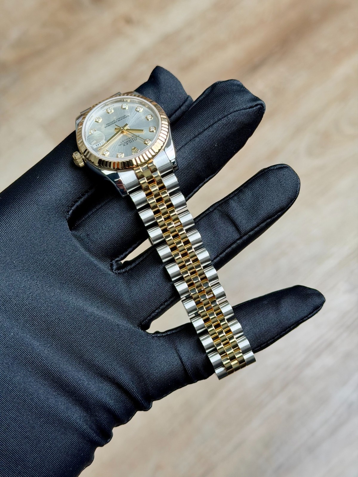 Rolex Datejust 31 Silver Diamond Fluted Jubilee Preowned 2015 178273