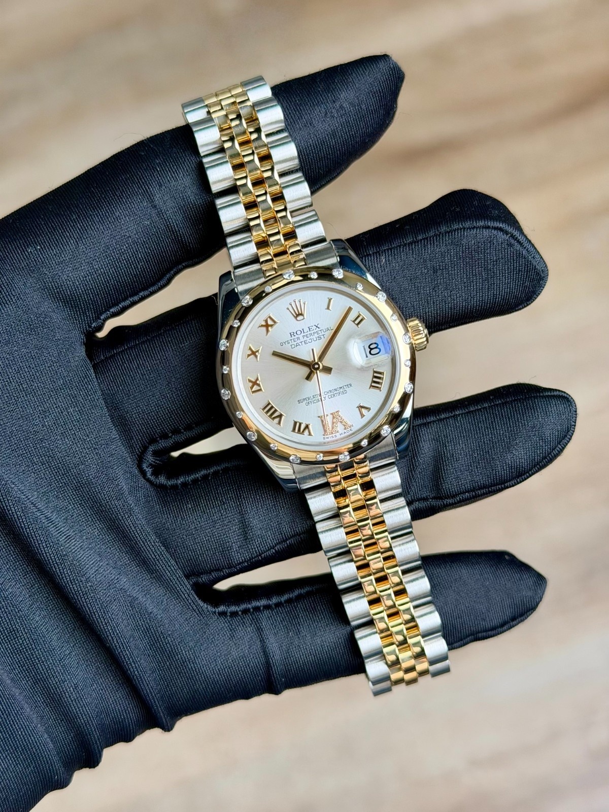 Rolex Datejust 31 Silver Roman VI Domed Jubilee Preowned Watch&Box 178343RBR