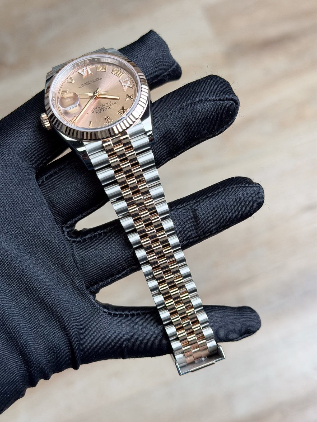 Rolex Datejust 36 Rose Roman VIIX Diamond Fluted Jubilee 2026 Unworn 126231