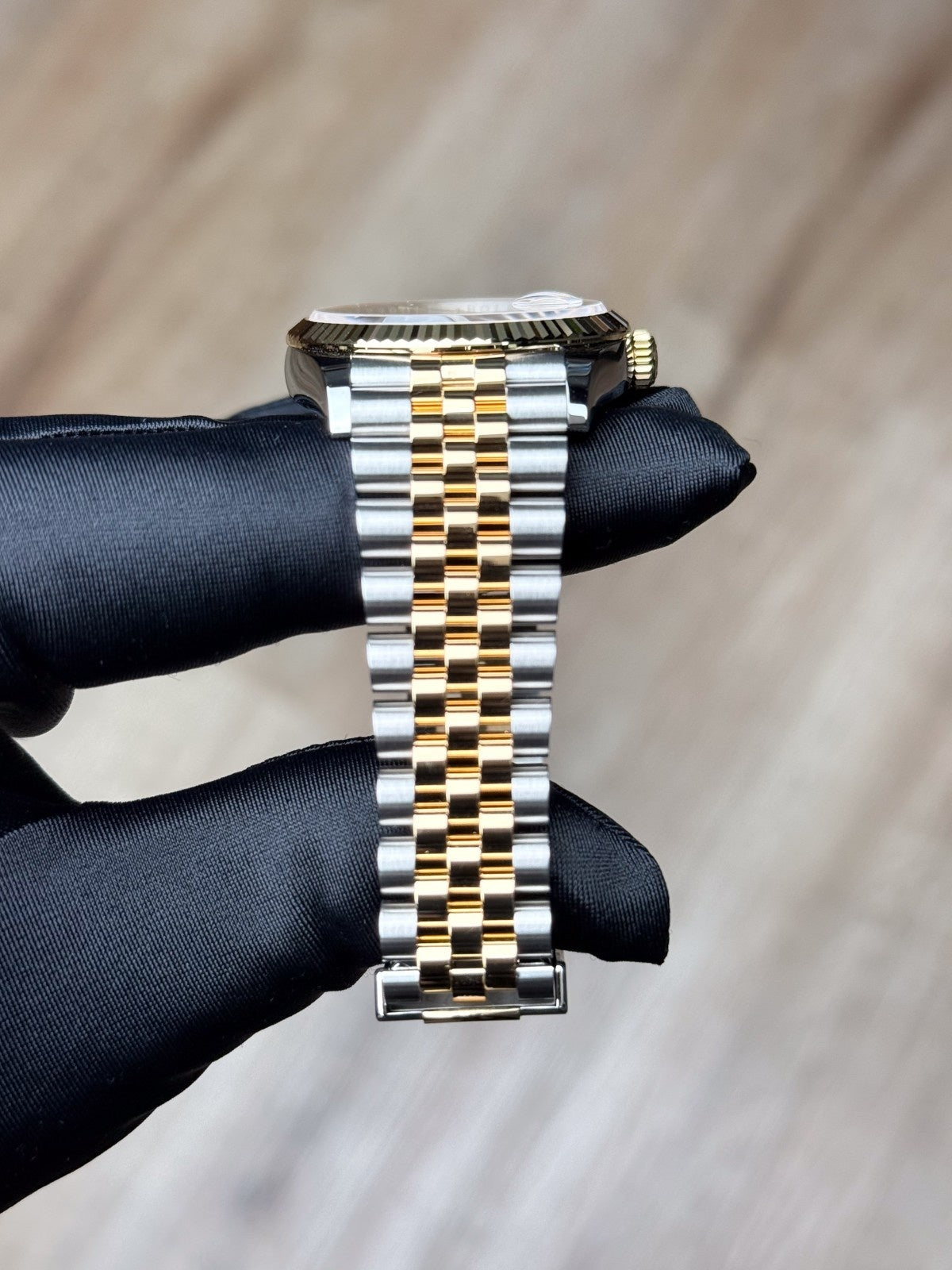 Rolex Datejust 36 Champagne Diamond Fluted Jubilee 2026 Unworn 126233