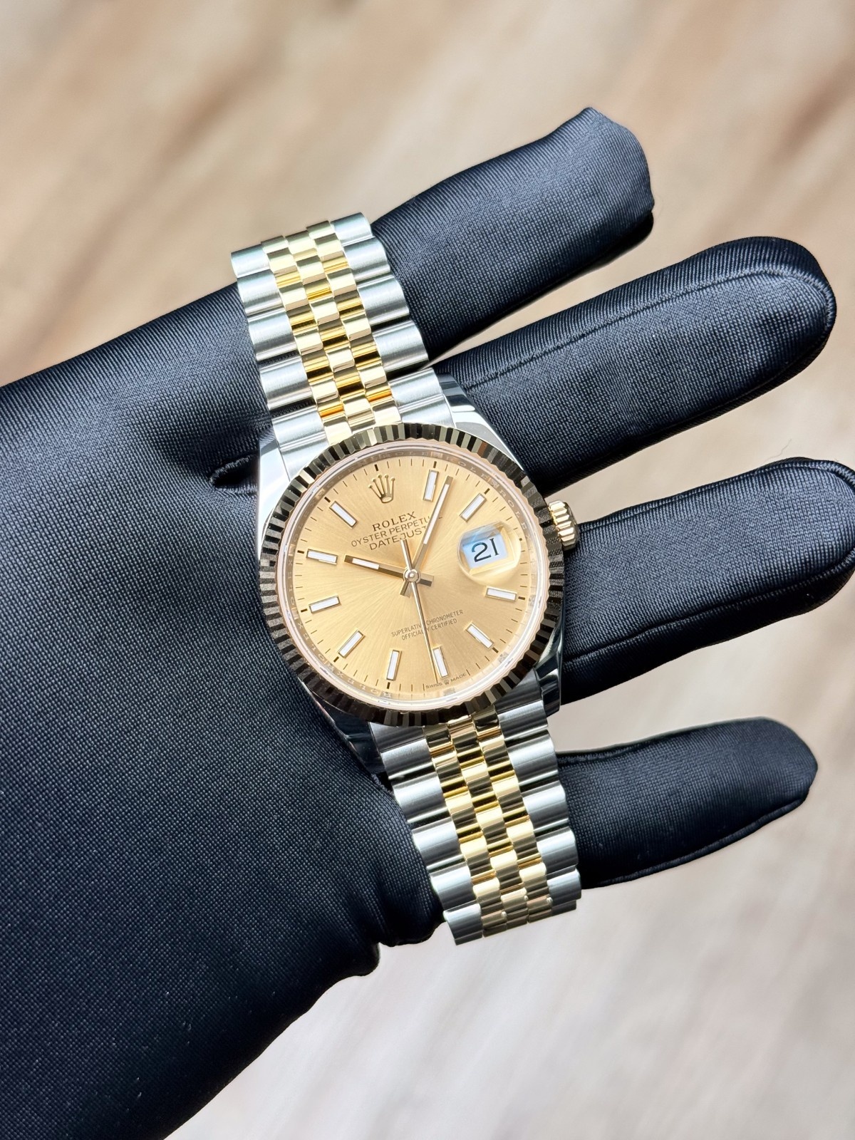 Rolex Datejust 36 Champagne Index Fluted Jubilee 2026 Unworn 126233