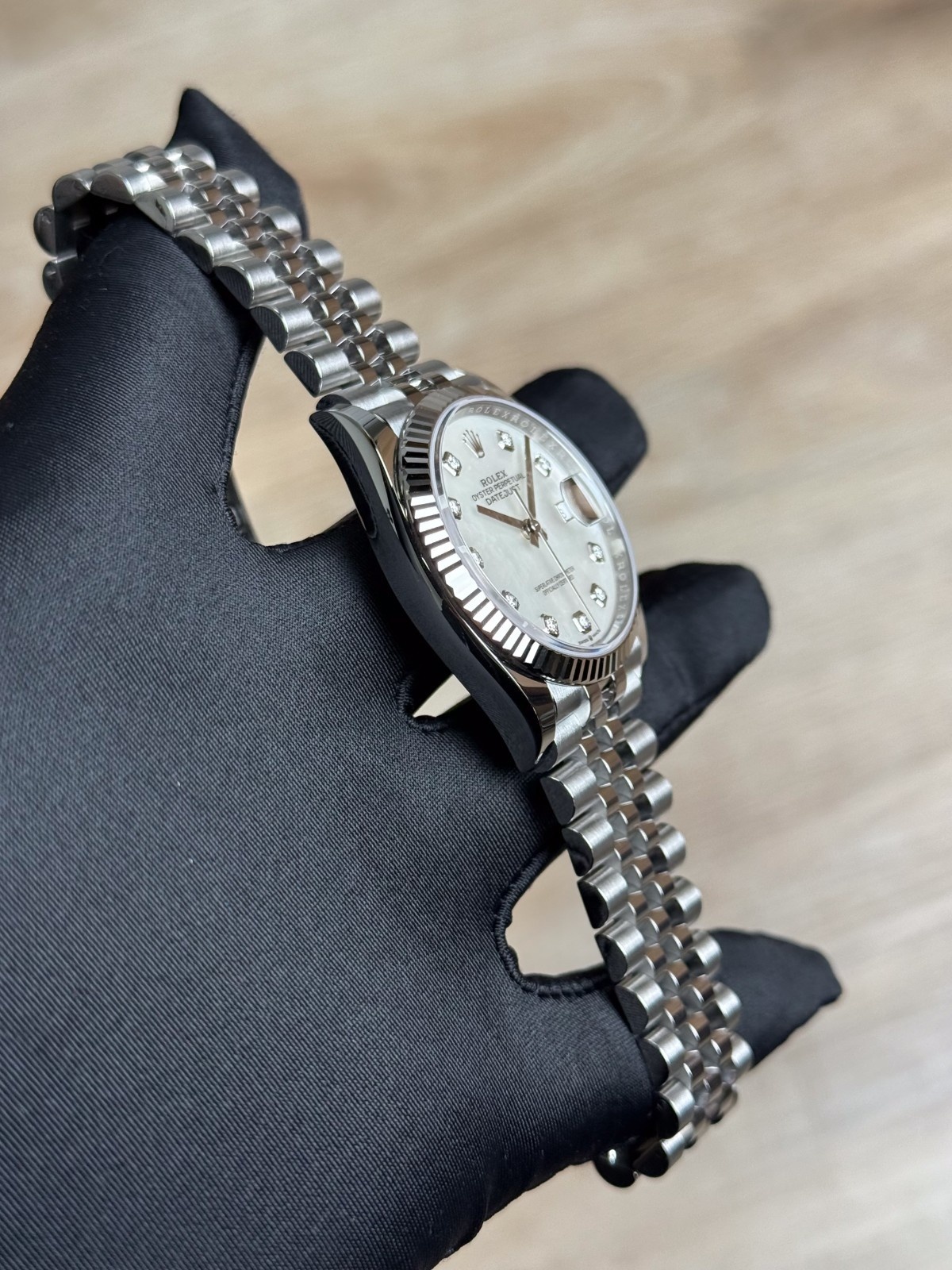 Rolex Datejust 36 MOP Pearl Diamond Fluted Jubilee 2026 Unworn 126234