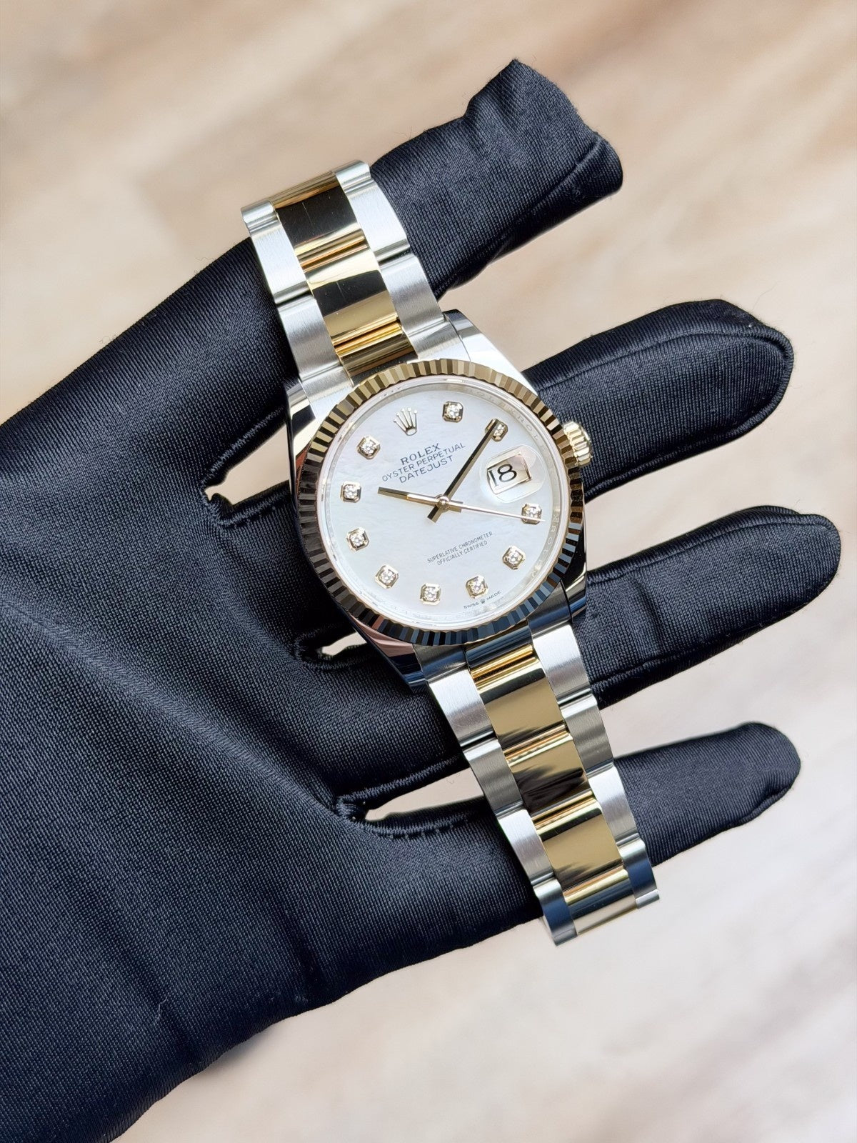Rolex Datejust 36 MOP Pearl Diamond Fluted Oyster 2026 Unworn 126233