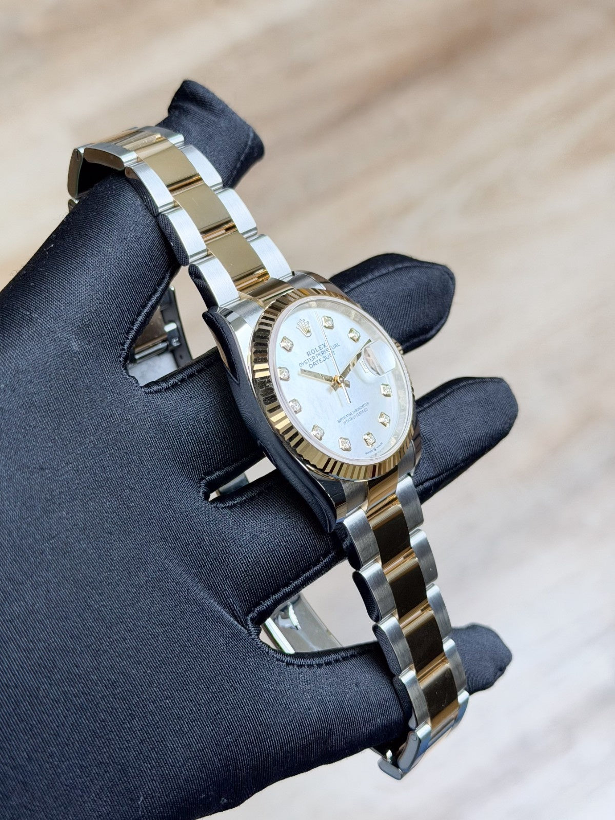 Rolex Datejust 36 MOP Pearl Diamond Fluted Oyster 2026 Unworn 126233