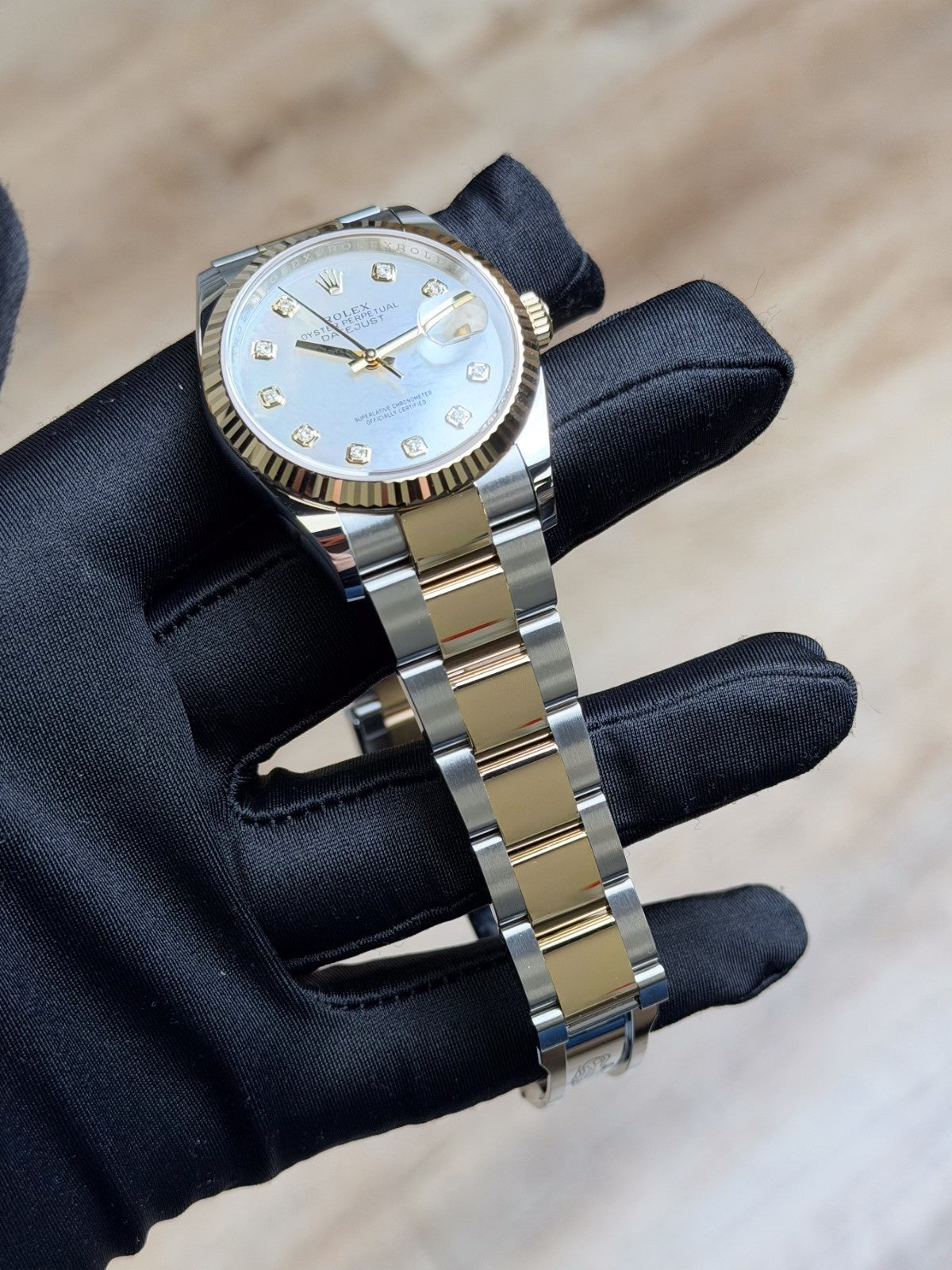 Rolex Datejust 36 MOP Pearl Diamond Fluted Oyster 2026 Unworn 126233