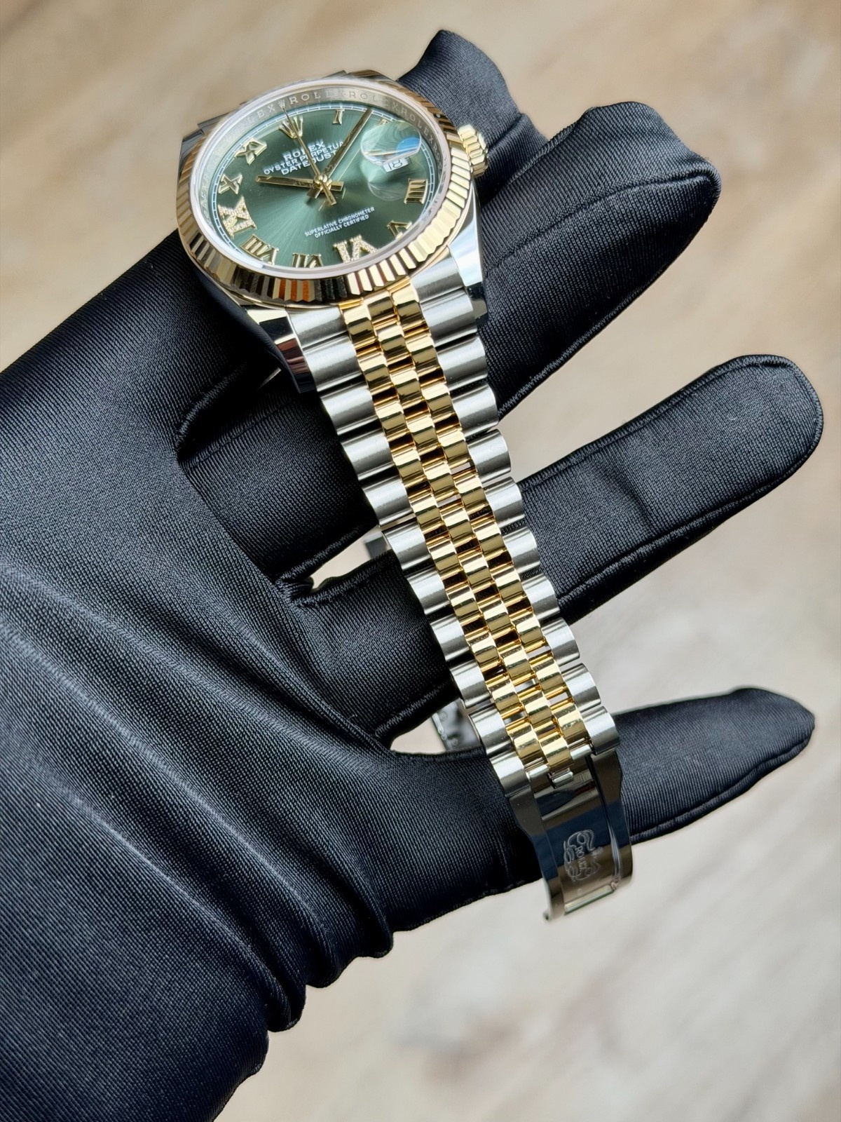 Rolex Datejust 36 Olive Green Roman VIIX Fluted Jubilee 2026 Unworn 126233