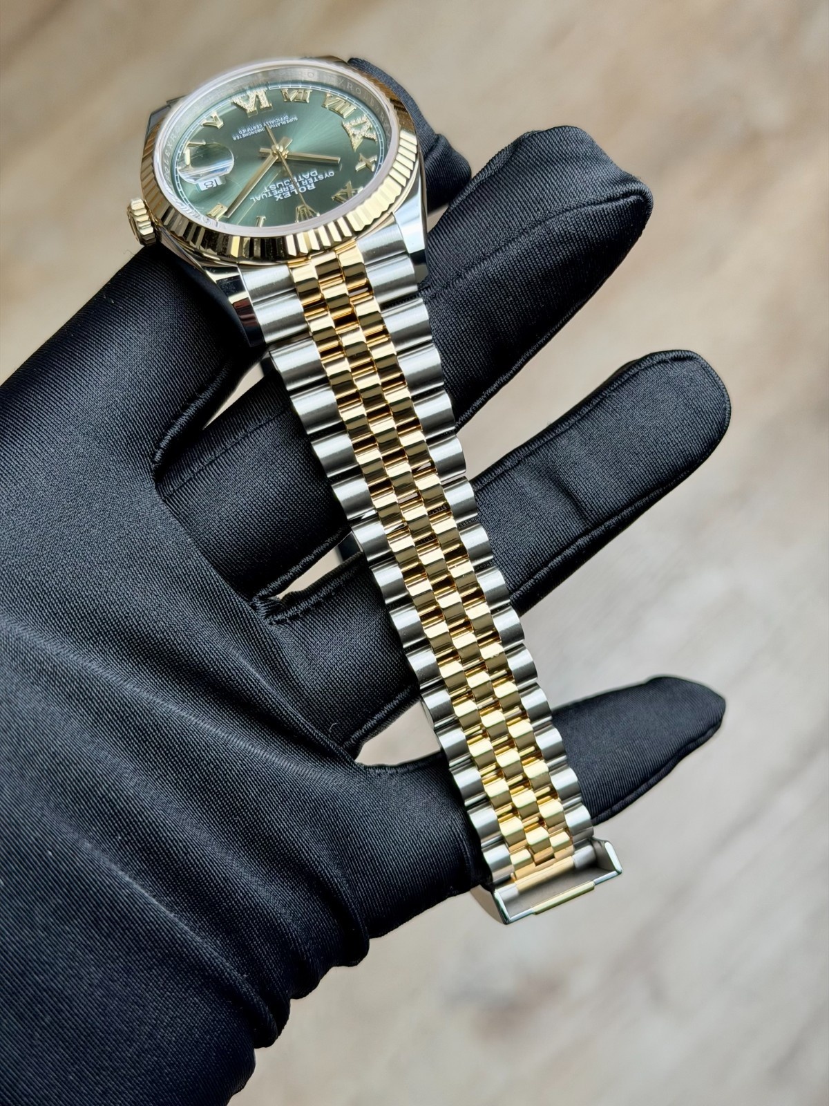 Rolex Datejust 36 Olive Green Roman VIIX Fluted Jubilee 2026 Unworn 126233