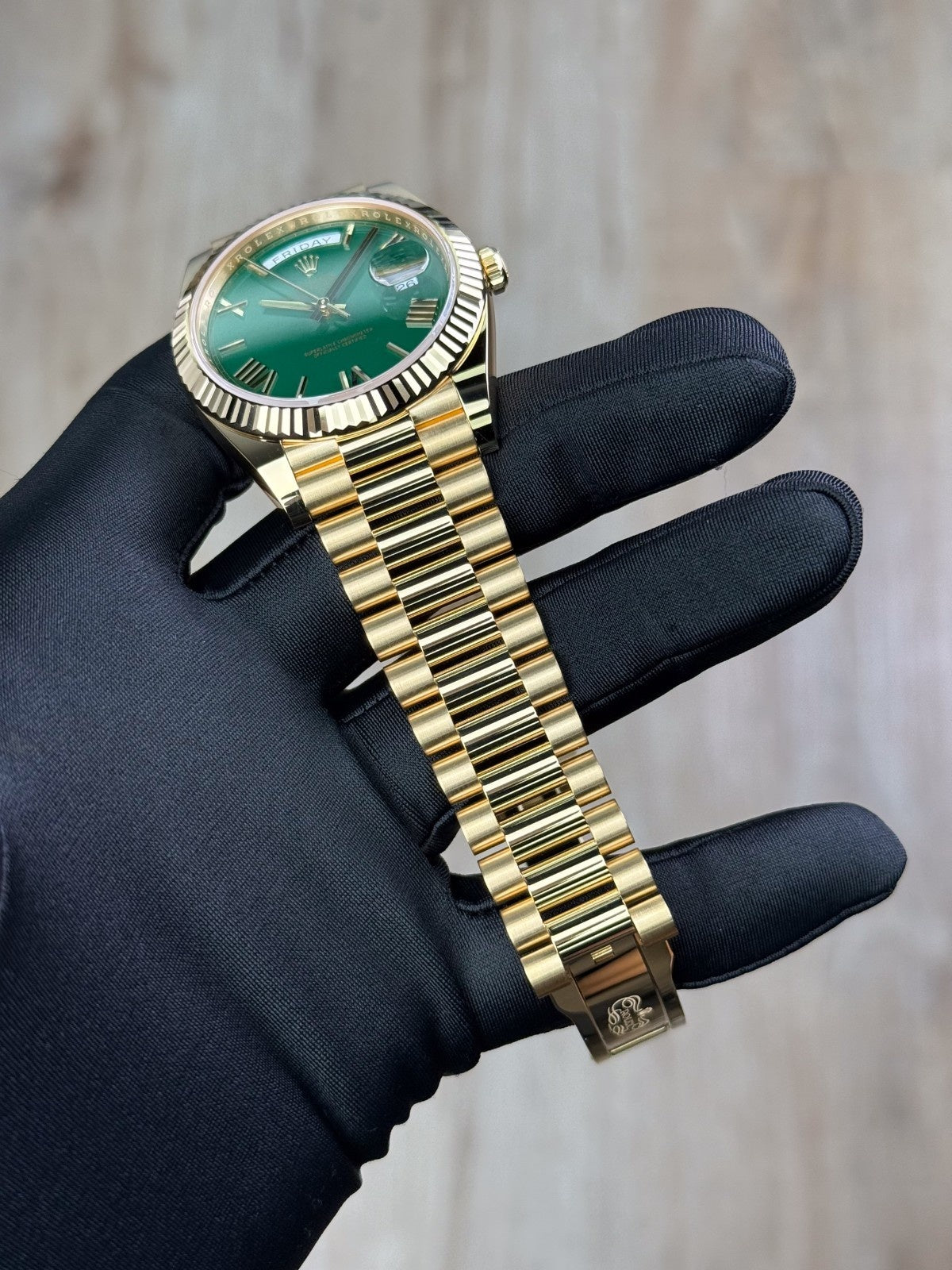 Rolex Day-date 40mm Green Roman Dial Fluted President 2026 Unworn 228238