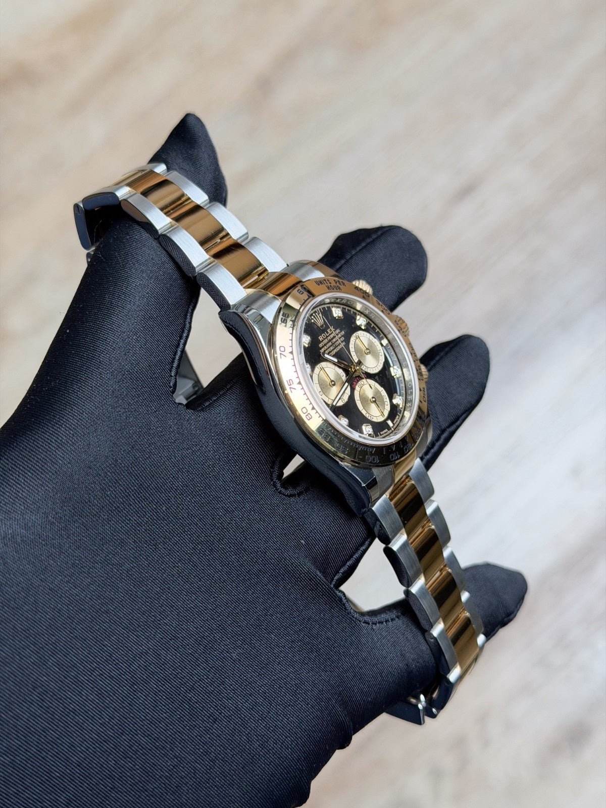 Rolex Daytona 40 Black/Sundust Diamond Oyster 2026 Unworn 126503