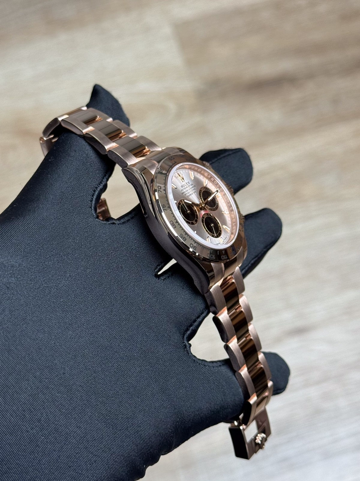 Rolex Daytona 40 Sundust/Black Index Oyster 2026 Unworn 126505