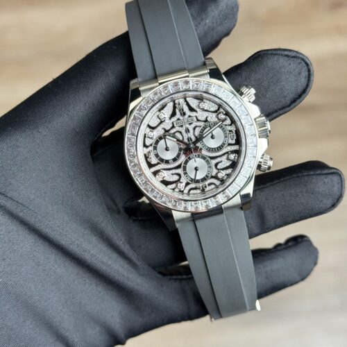 Rolex Daytona 40 Eye of Tiger Diamond Bezel Oysterflex Preowned 2021 116589TBR