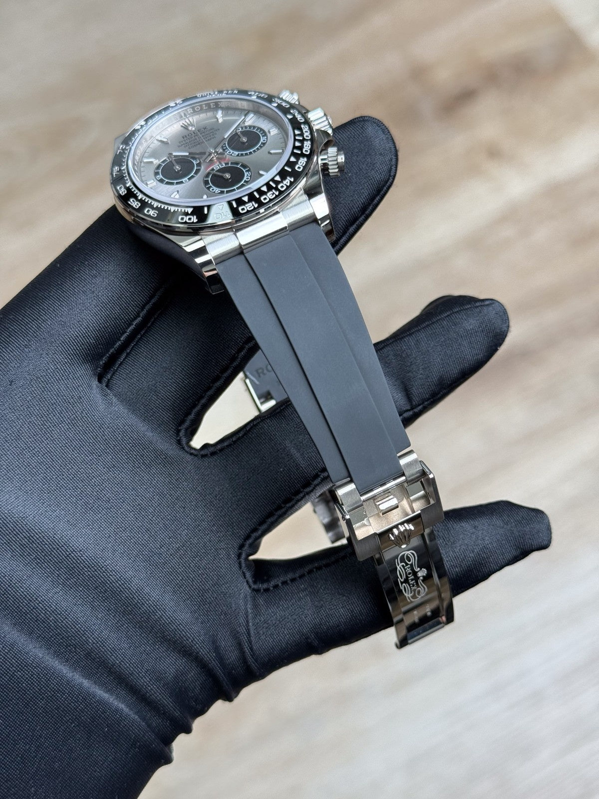 Rolex Daytona 40 Ghost Silver Steel/Black Index Oysterflex 2026 Unworn 126519LN