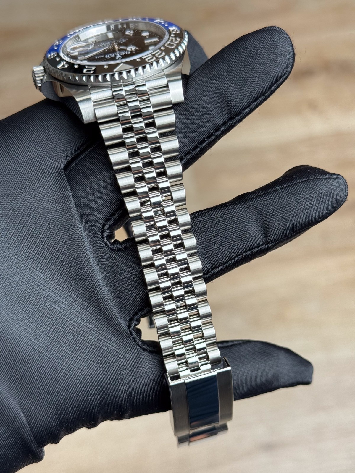 Rolex GMT-Master II 40 Batgirl Black Jubilee Preowned 2024 126710BLNR